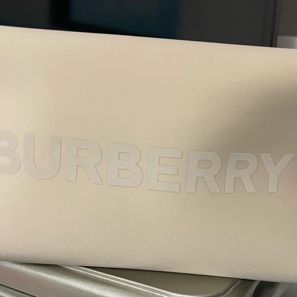 Burberry Handbags - Burberry Beige Leather Pouch